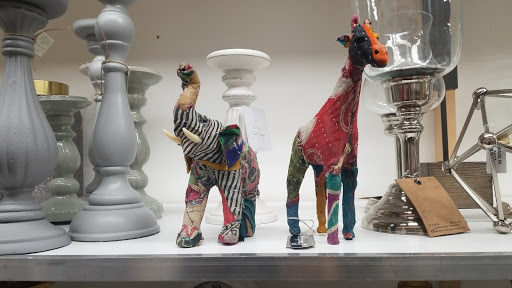 Clothing Store «Burlington Coat Factory», reviews and photos, 510 Howe Ave, Cuyahoga Falls, OH 44221, USA