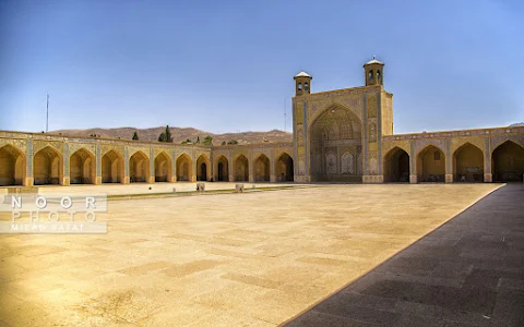 Vakil Mosque image