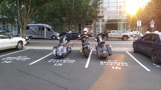 Harley-Davidson Dealer «PDX Speed Shop Harley-Davidson», reviews and photos, 1313 NW Kearney St, Portland, OR 97209, USA