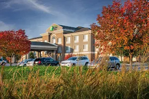 Holiday Inn Express & Suites Bellevue (Omaha Area), an IHG Hotel image