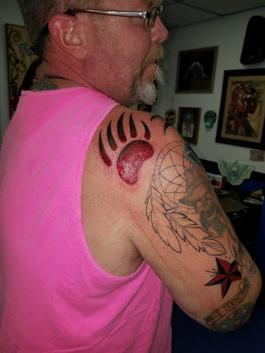 Tattoo Shop «Blue Lotus Tattoo», reviews and photos, 628 S Colorado St, Salem, VA 24153, USA