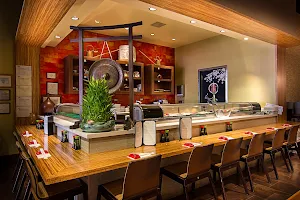 Sushi House Oak Park image