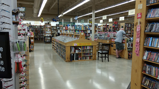 Book Store «Half Price Books», reviews and photos, 1328 Butterfield Rd, Downers Grove, IL 60515, USA