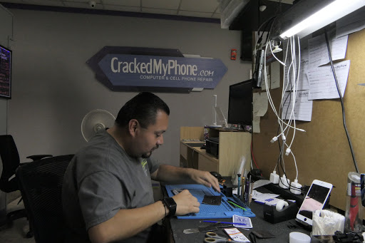 Cell Phone Store «Cracked Myphone Cellphone & Computer Repair IPhone Repair Tablet Repair», reviews and photos, 20949 Norwalk Blvd, Lakewood, CA 90715, USA