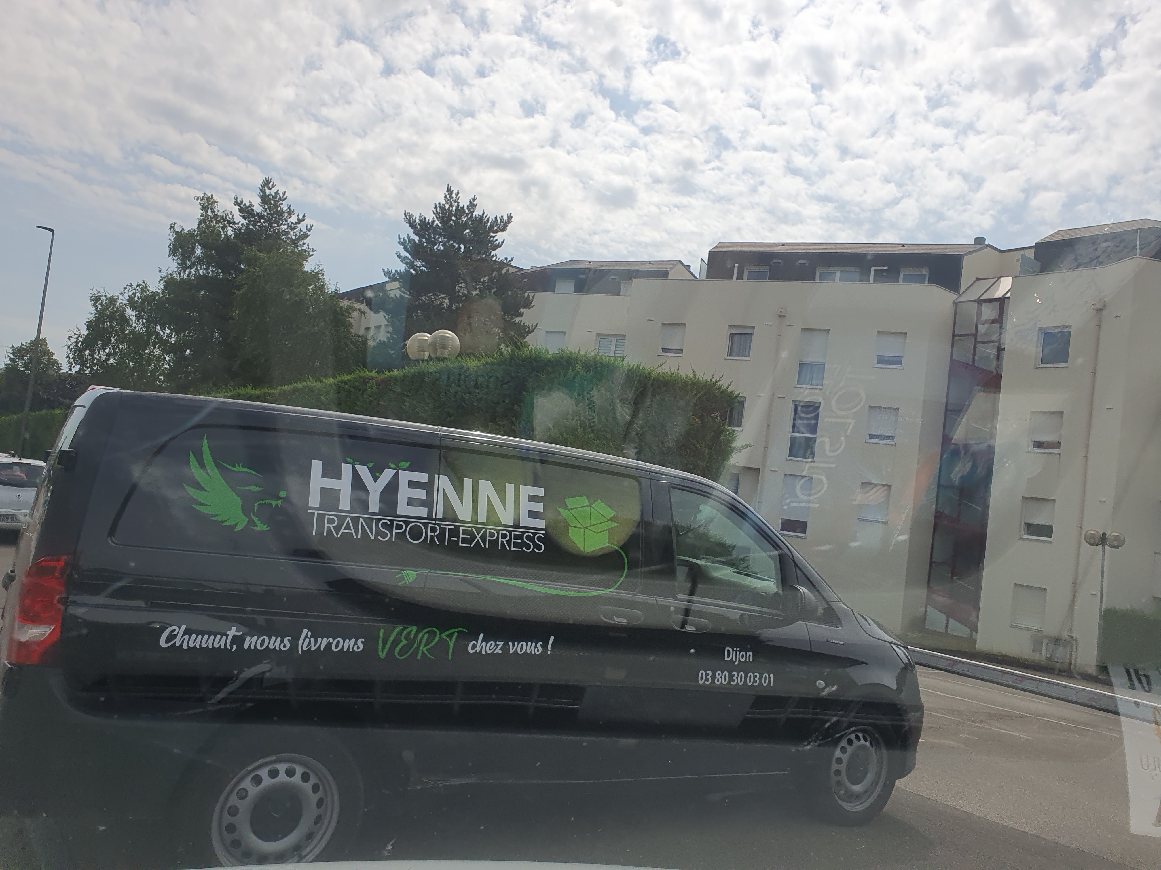 Photo n° 1 de l'avis de fontaine.a fait le 16/08/2023 à 10:13