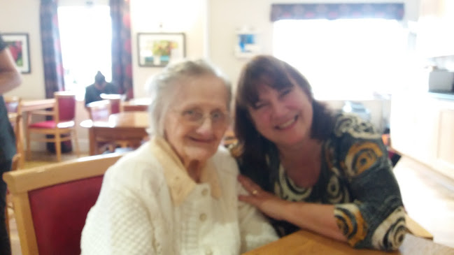 Comments and reviews of Acorn House Care Home