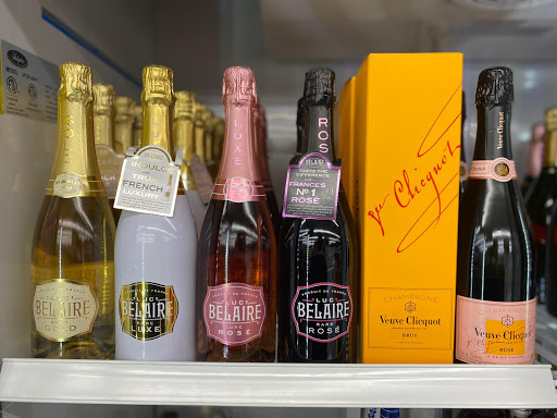 Liquor Store «Atlas Liquors», reviews and photos, 591 Hyde Park Ave, Roslindale, MA 02131, USA