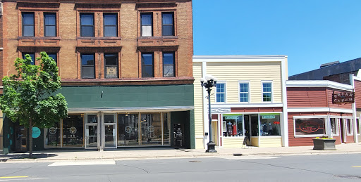 Hair Salon «Tease Barbershop & Salon», reviews and photos, 126 5th Ave S, La Crosse, WI 54601, USA