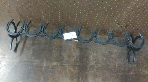 Outlet Mall «Finders Keepers Traders Outlet Mall», reviews and photos, 740-784 Chelsa Dr, Madisonville, KY 42431, USA