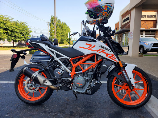 Motorcycle Dealer «Commonwealth Motorcycles», reviews and photos, 625 E Jefferson St, Louisville, KY 40202, USA