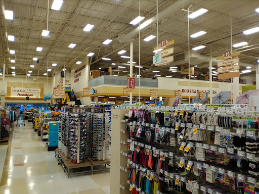 Grocery Store «Fred Meyer», reviews and photos, 777 NW Kings Blvd, Corvallis, OR 97330, USA