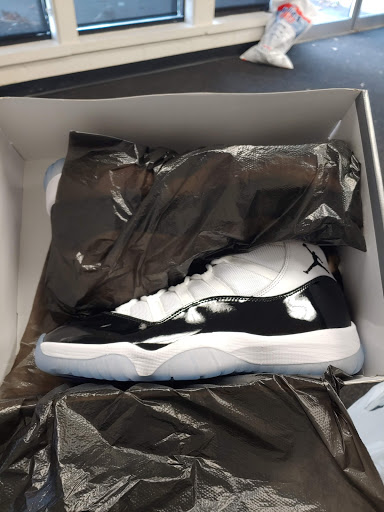 Shoe Store «Hibbett Sports», reviews and photos, 8025 W Florissant Ave Ste A, Jennings, MO 63136, USA