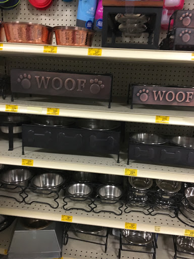 Pet Supply Store «PetSmart», reviews and photos, 12483 Limonite Ave, Mira Loma, CA 91752, USA