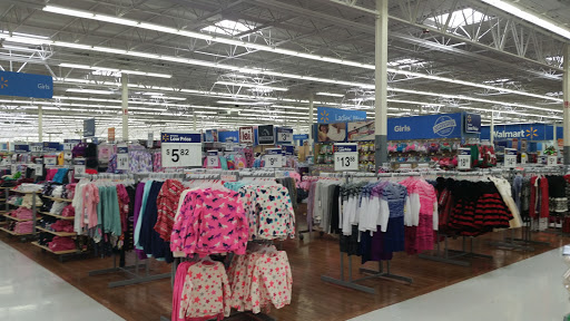 Department Store «Walmart Supercenter», reviews and photos, 2200 Brookmeade Dr, Columbia, TN 38401, USA