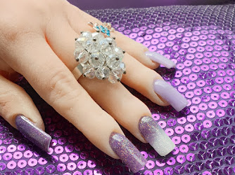 Crystal Tips Nails & Beauty