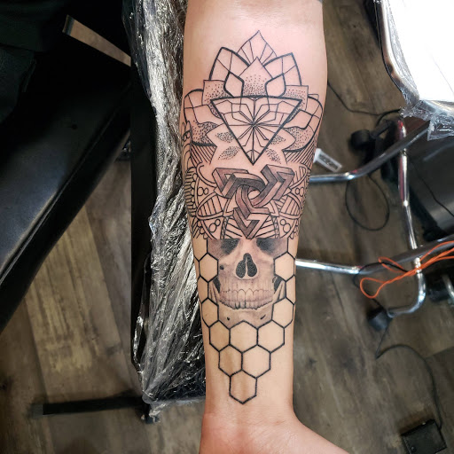 Tattoo Shop «Tattoo Image», reviews and photos, 1550 W 84th St #12, Hialeah, FL 33014, USA