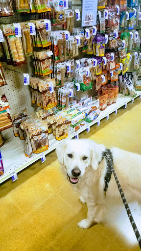Pet Supply Store «PetSmart», reviews and photos, 162 S Gary Ave, Bloomingdale, IL 60108, USA