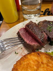 Steak du Restaurant de hamburgers Schwartz's Deli à Paris - n°4