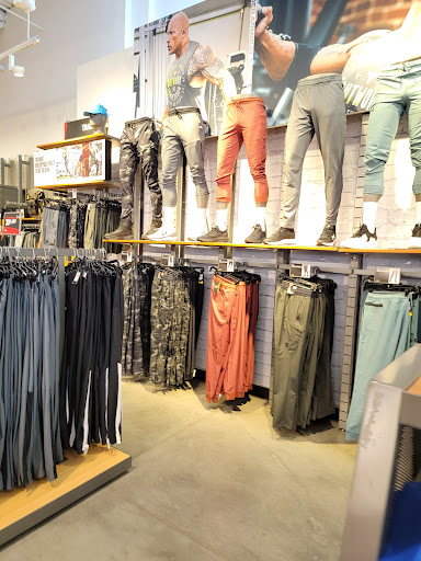Clothing Store «Under Armour Factory House», reviews and photos, 1100 Cornerstone Blvd #300, Daytona Beach, FL 32117, USA