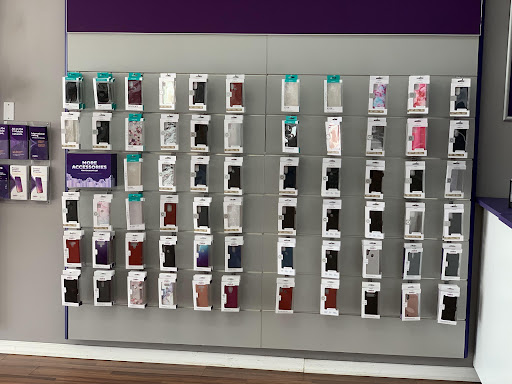 Cell Phone Store «MetroPCS Authorized Dealer», reviews and photos, 12915 Walsingham Rd, Largo, FL 33774, USA