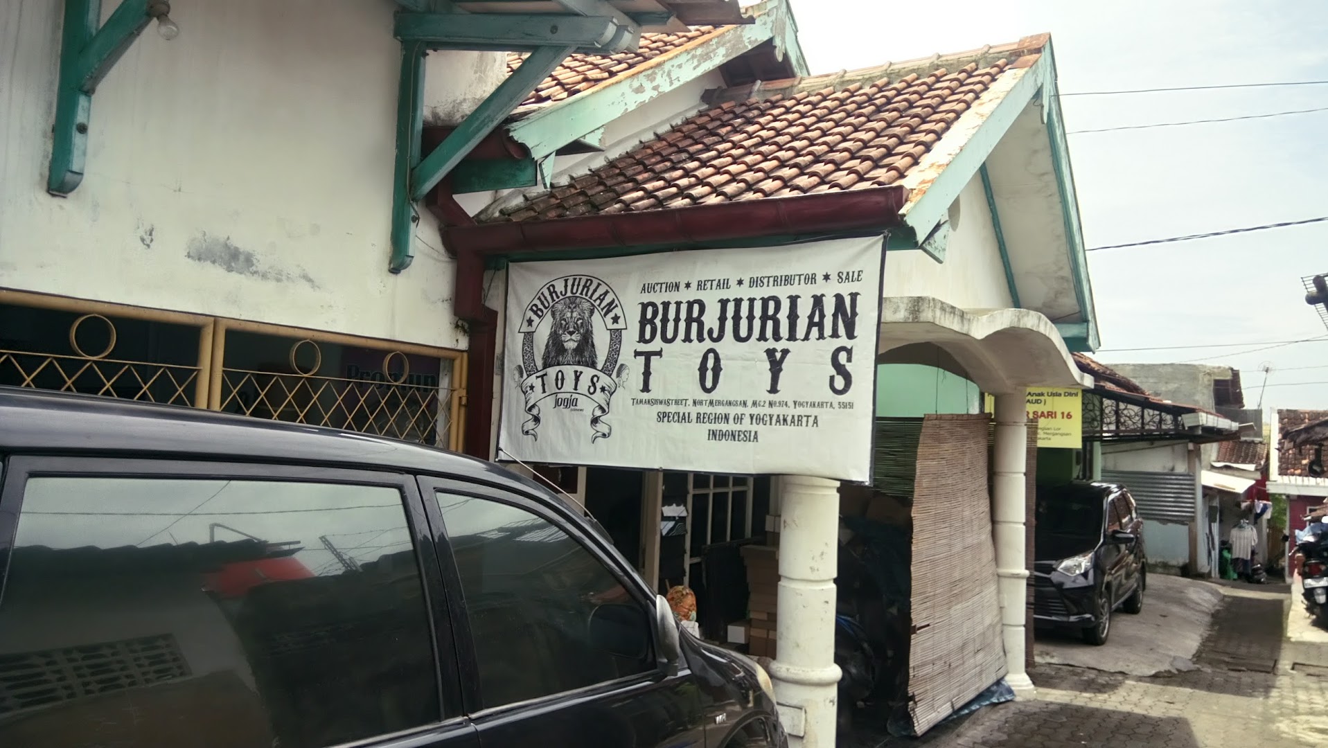 Burjurian Toys Photo