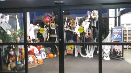 Thrift Store «Goodwill Silverdale», reviews and photos, 10001 Mickelberry Rd NW, Silverdale, WA 98383, USA