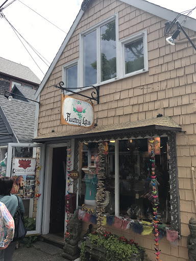 Boutique «Floating Lotus», reviews and photos, 27 Bearskin Neck, Rockport, MA 01966, USA