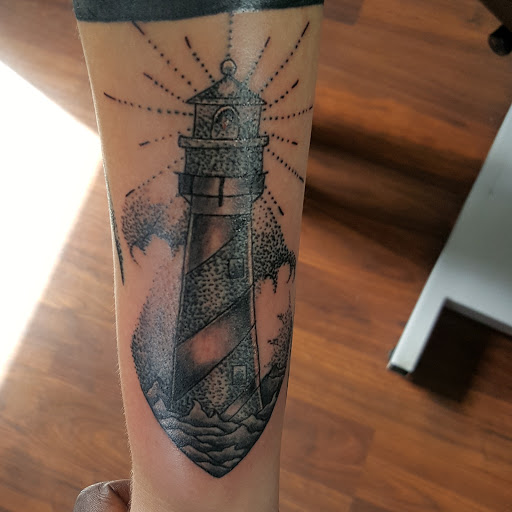 Tattoo Shop «Made You Look Custom Tattoo», reviews and photos, 1440 E Washington Ave, Madison, WI 53703, USA