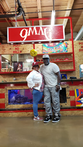 Tattoo Shop «9 Mag Tattoo», reviews and photos, 2150 S Canalport Ave, Chicago, IL 60608, USA