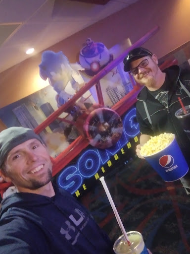 Movie Theater «Regal Cinemas Fox Run 15 & RPX», reviews and photos, 45 Gosling Rd, Newington, NH 03801, USA