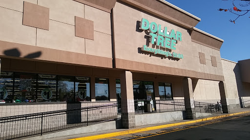 Dollar Store «Dollar Tree», reviews and photos, 416 E Main St Ste 3, Middletown, CT 06457, USA