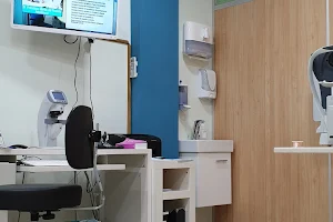 Centro Menis de Especialidades Médicas. image