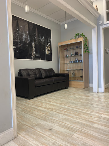 Barber Shop «The B Shop Barbershop», reviews and photos, 6314 Cypress Gardens Blvd, Winter Haven, FL 33884, USA