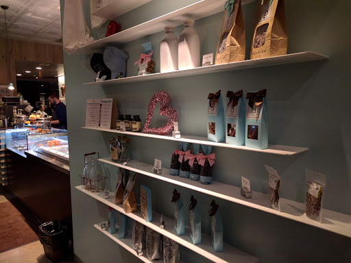 American Restaurant «D Bar Denver», reviews and photos, 494 E 19th Ave, Denver, CO 80203, USA