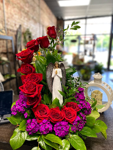 Florist «The Rosebud Flowers», reviews and photos, 501 Main St, Beech Grove, IN 46107, USA