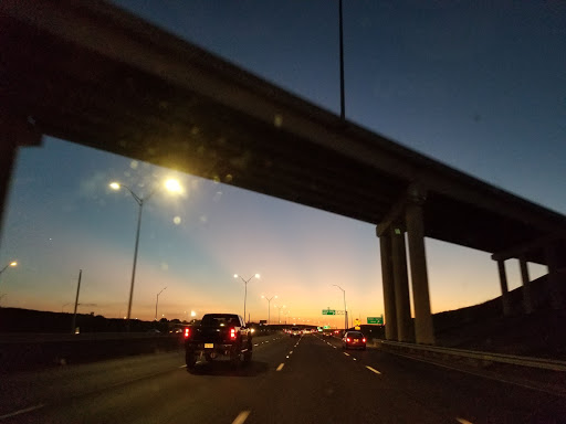 Car Dealer «Clay Cooley Auto Group», reviews and photos, 698 E Airport Fwy, Irving, TX 75026, USA