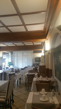Atmosphère du Restaurant français Restaurant Les Trois Marchands à Cour-Cheverny - n°17