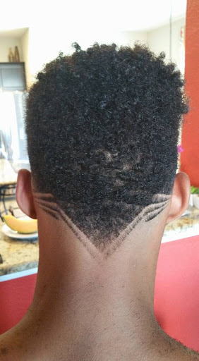 Barber Shop «Chacabana Barber Shop», reviews and photos, 5002 Eisenhauer Rd, San Antonio, TX 78218, USA