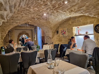 Atmosphère du Restaurant La Croq Au Sel Sarl à Gallargues-le-Montueux - n°12