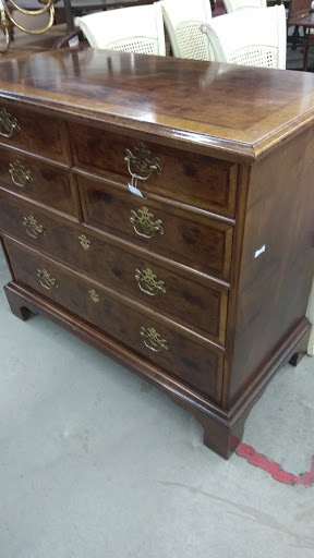 Donations Center «The Guild Shop», reviews and photos