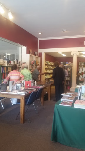 Book Store «River Oaks Book Store», reviews and photos, 3270 Westheimer Rd, Houston, TX 77098, USA