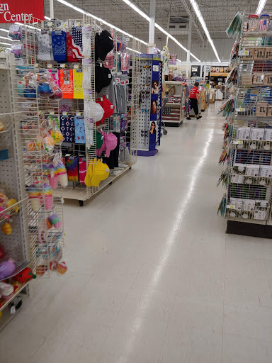 Shopping Mall «Brandywine Square Shopping Center», reviews and photos, Quarry Rd & U.S. 30, Downingtown, PA 19335, USA