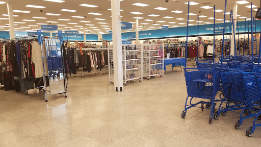 Clothing Store «Ross Dress for Less», reviews and photos, 3328 Shoppers Dr, McHenry, IL 60051, USA