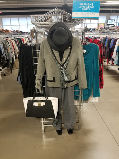 Thrift Store «Goodwill Central Texas - Lakeway», reviews and photos, 1901 RR 620 South, Lakeway, TX 78734, USA