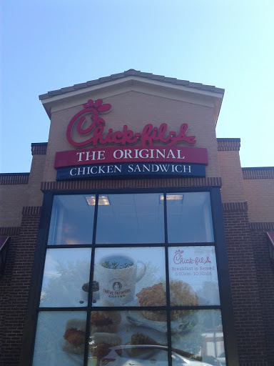Fast Food Restaurant «Chick-fil-A», reviews and photos, 405 MacDade Boulevard, Folsom, PA 19033, USA
