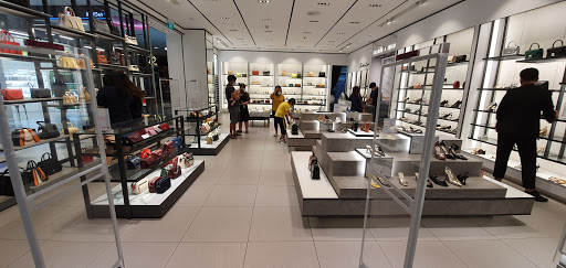 Top 20 cửa hàng giày charles&keith Huyện Thanh Oai Hà Nội 2022