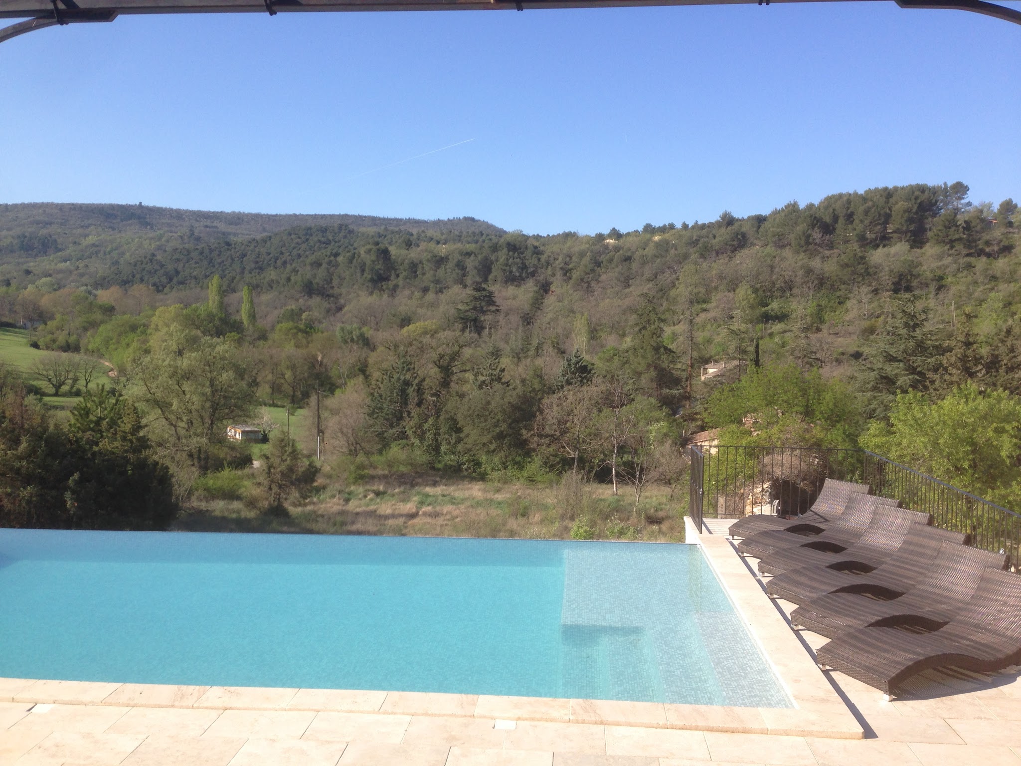 Photo n° 1 de l'avis de Sandra.e fait le 28/04/2017 à 07:45