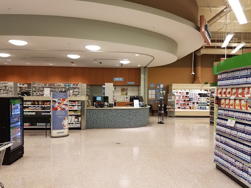 Supermarket «Publix Super Market at Plaza De Leon», reviews and photos, 106 Ponce De Leon Blvd, Miami, FL 33135, USA