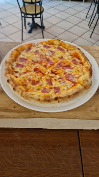 Photos du propriétaire du Pizzeria Le globe Pizza au feu de Bois Massat - n°7