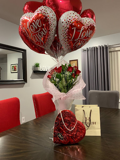 Jewelry Store «Hannoush Jewelers - Dartmouth», reviews and photos, 435 State Rd, Dartmouth, MA 02747, USA